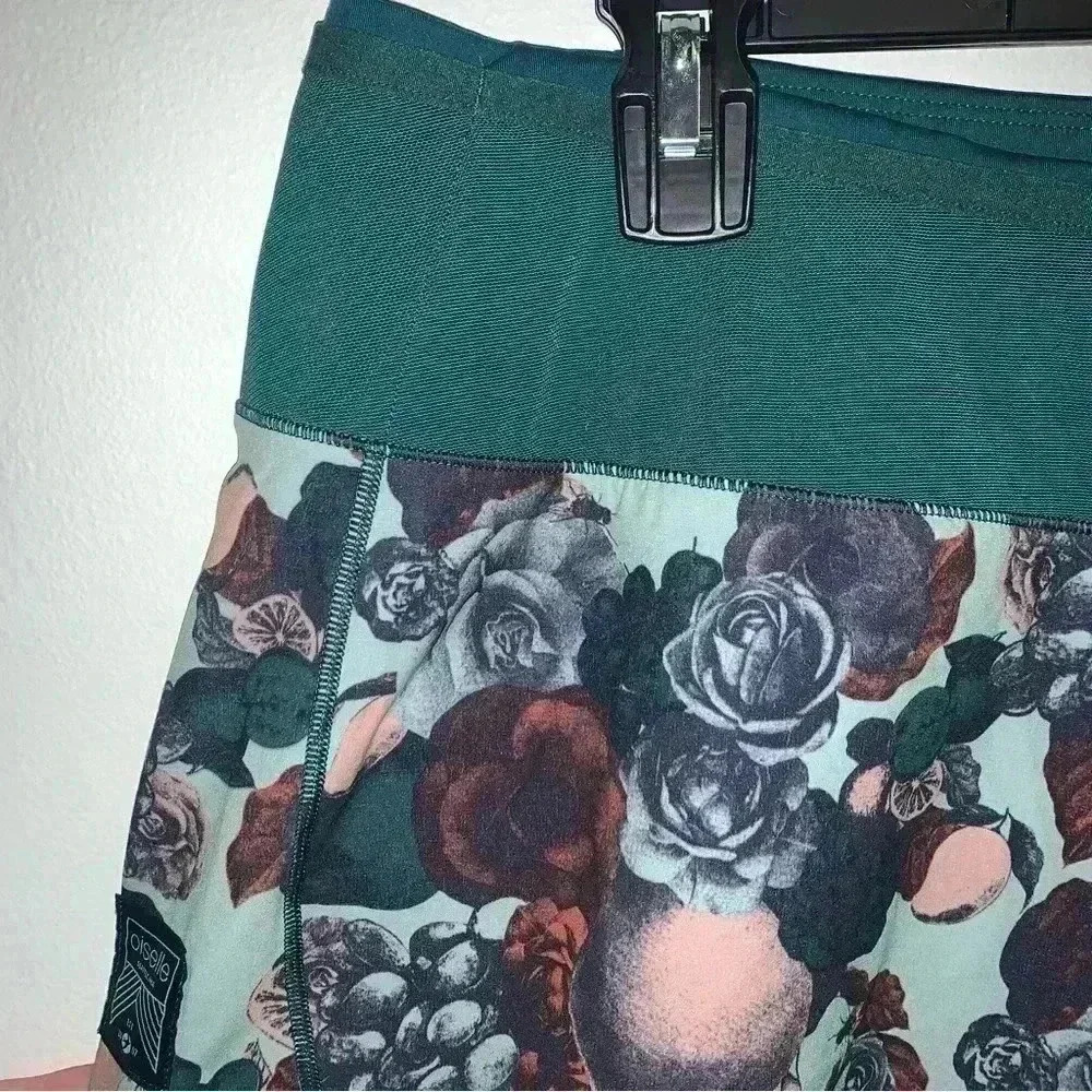 Women's Oiselle Special Edition Roga Lined Running Shorts Floral Size 10 - Picture 3 of 11